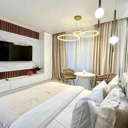 New In The Very Center Appartement